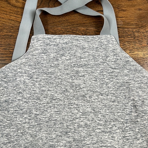 Alo Yoga Top Size Large - Picture 3 of 4